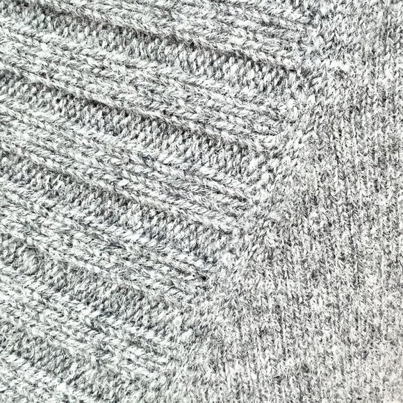 Classiques Entier Cashmere Sweater Womens Small Gray Long Sleeve - Picture 2 of 8